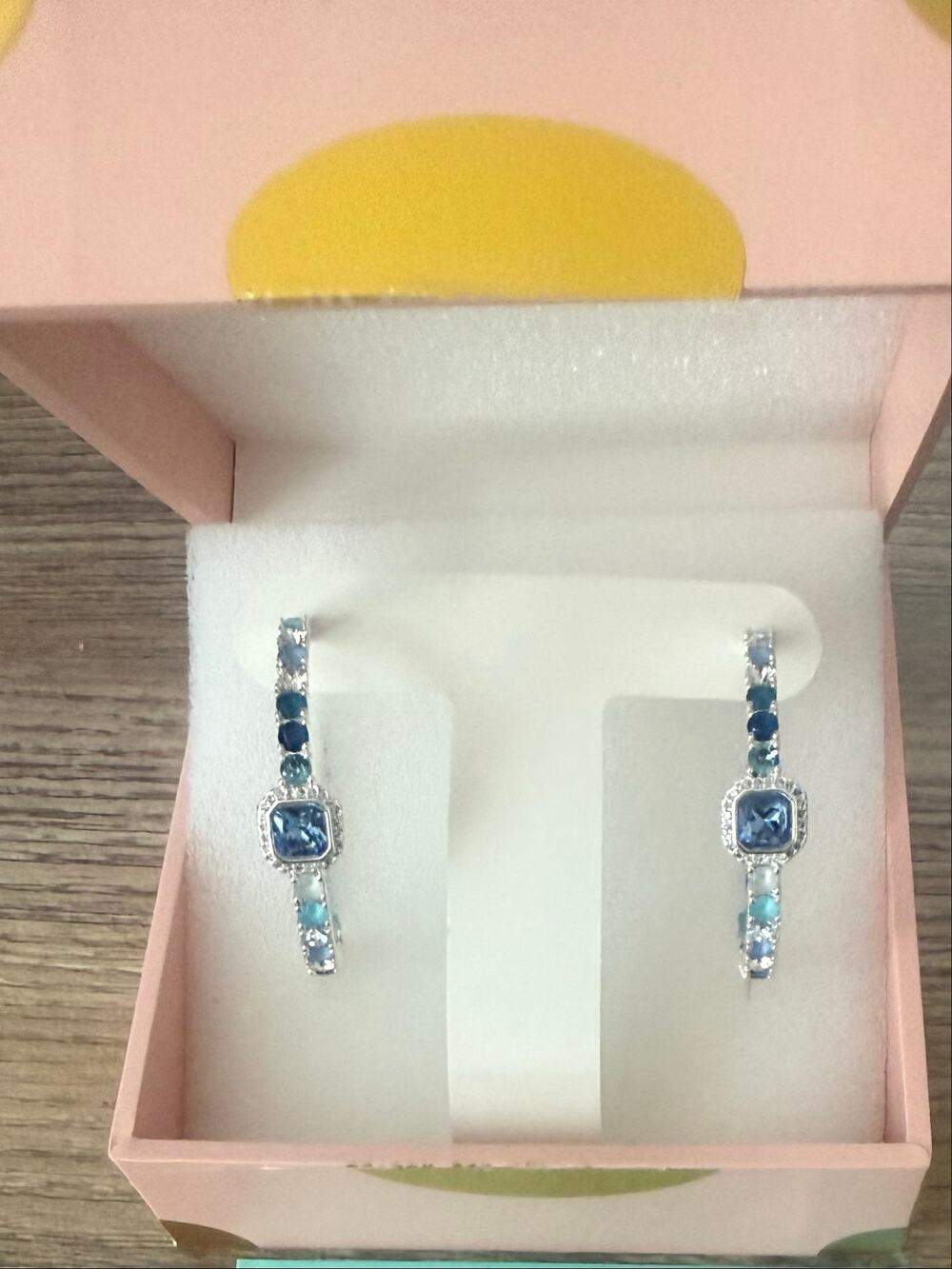 Bomb Party Jewel Candy Star Led Journey earrings